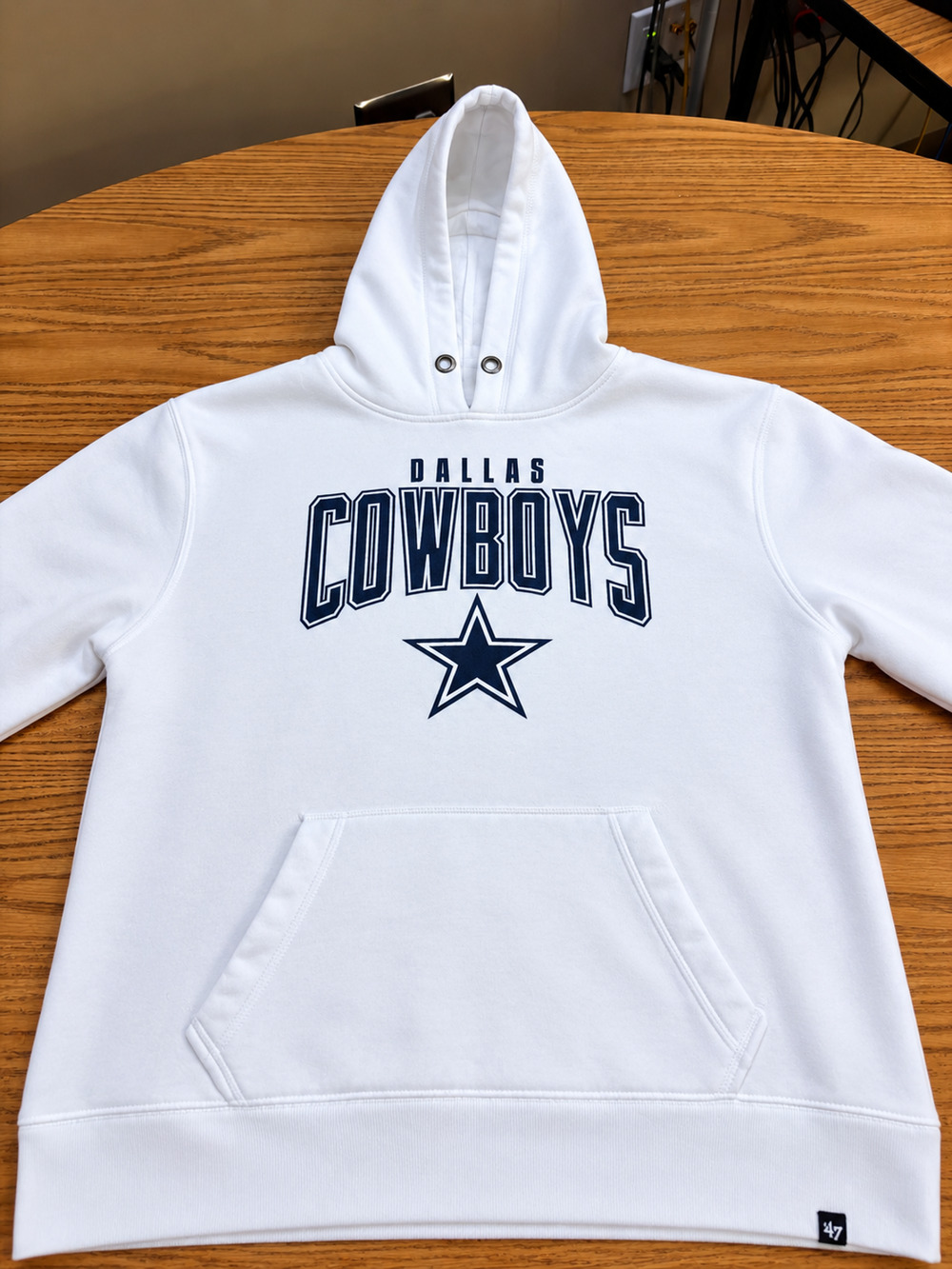 ’47 Brand Dallas Cowboys Hoodie Men’s White NFL Pullover Sweatshirt